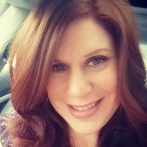 Meet your Posher, Alicia